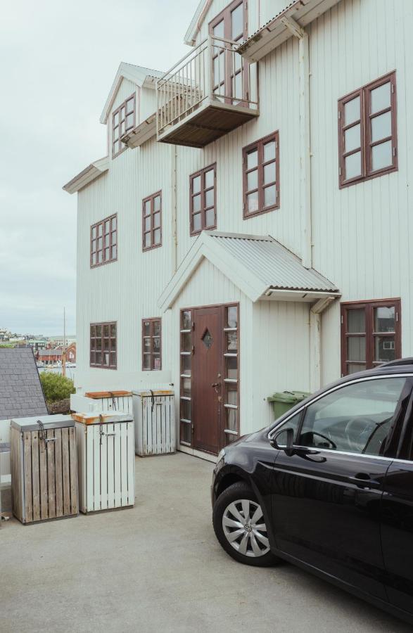 Penthouse / 4 Bedroom / Downtown / Harbour View Torshavn Bagian luar foto