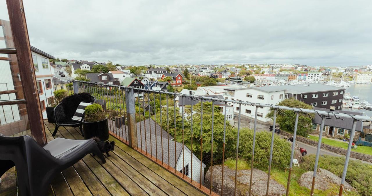 Penthouse / 4 Bedroom / Downtown / Harbour View Torshavn Bagian luar foto