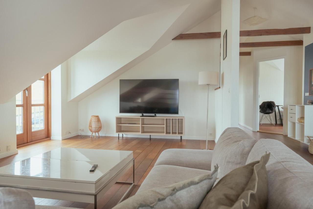 Penthouse / 4 Bedroom / Downtown / Harbour View Torshavn Bagian luar foto